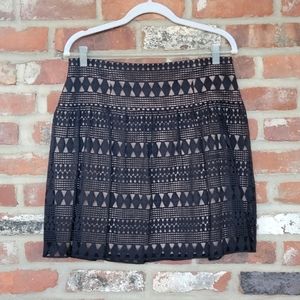 BCBG Maxazria "Mikaela" Black & Tan A-line Layered / Lined Lace Mini Skirt Sz 10